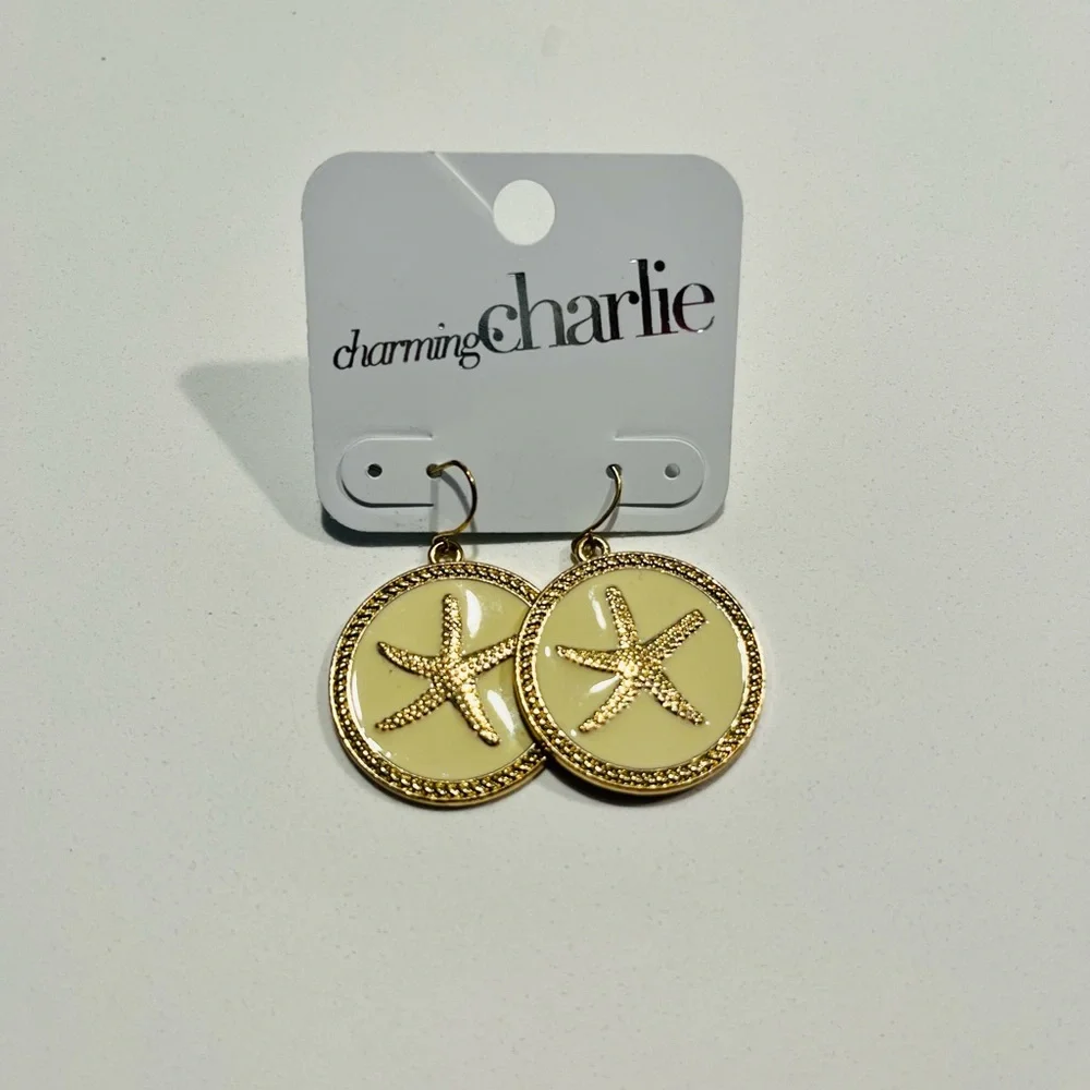 NWT Charming Charlie Ivory & Gold Starfish Brand New Dangle Earrings - Picture 3 of 4